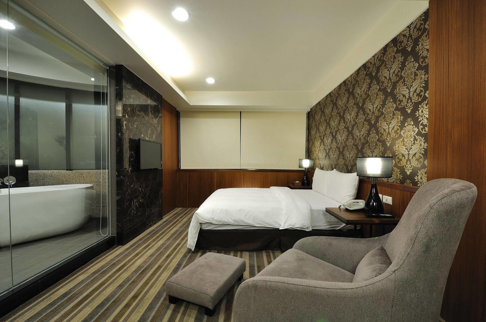 Sun Sweet Hotel Luodong Exterior foto